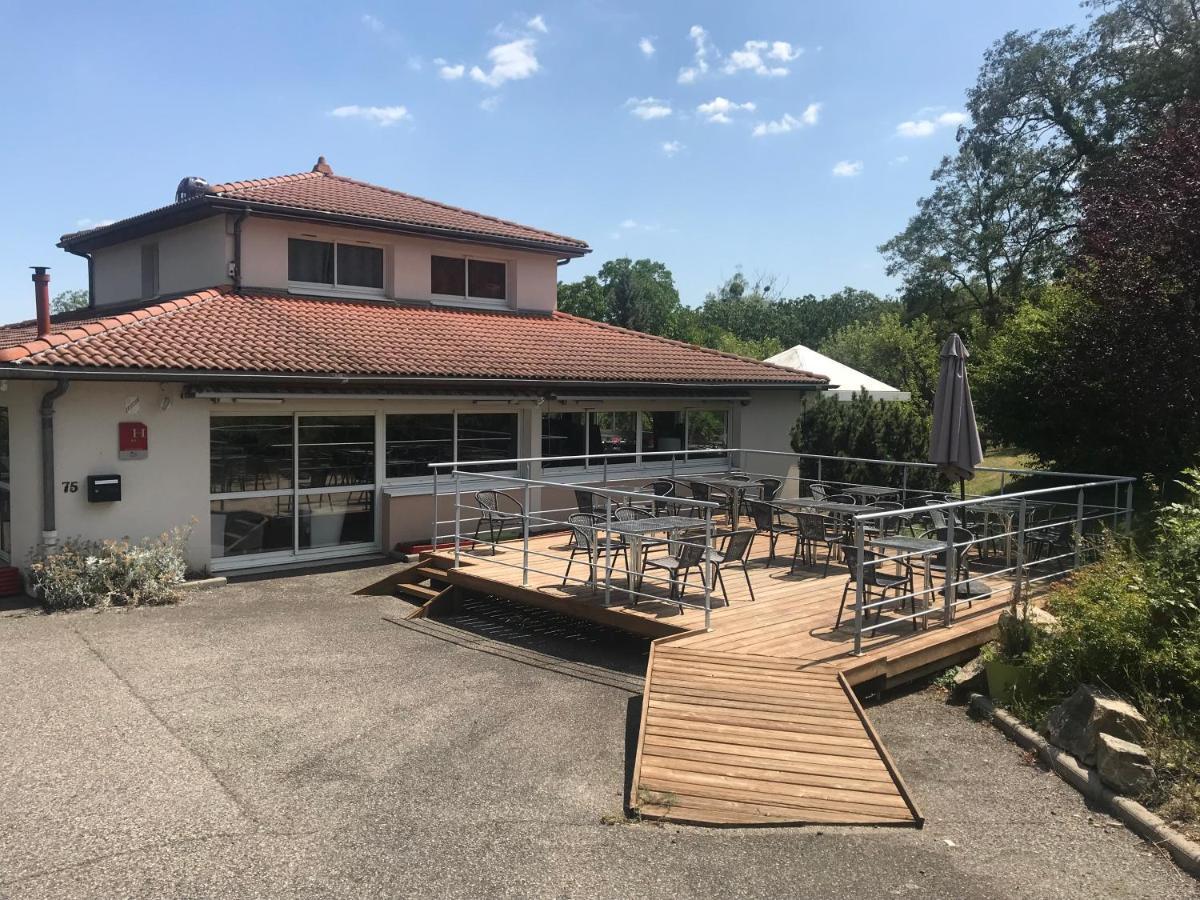 Hotel Restaurant L'Artiere Ceyrat Exterior photo